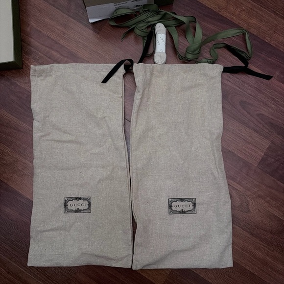 Gucci 1977 Tennis Shoes Size 37 US SIZE 7 BOX BAG DUSTCOVERS + LACES INCLUDED - Picture 16 of 16